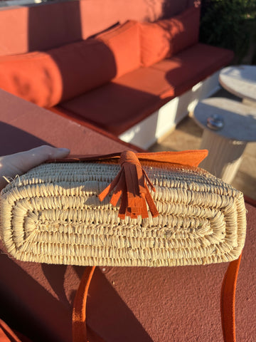 Raffia / suede schoudertas - oranje